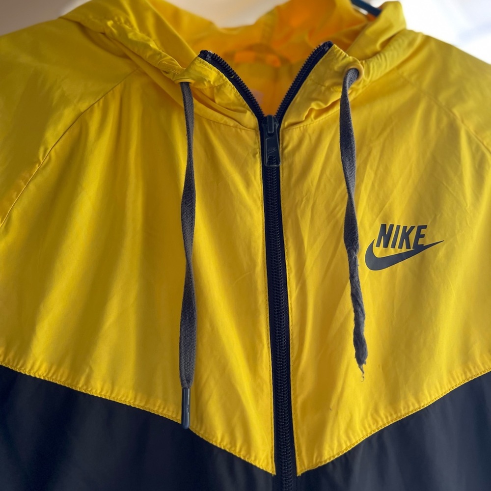 Nike Windbreaker Jacket